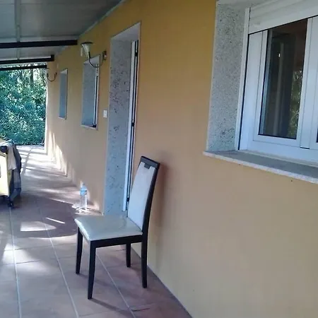 Casa A 1000 Metros De La Playa Casa de Férias Bueu